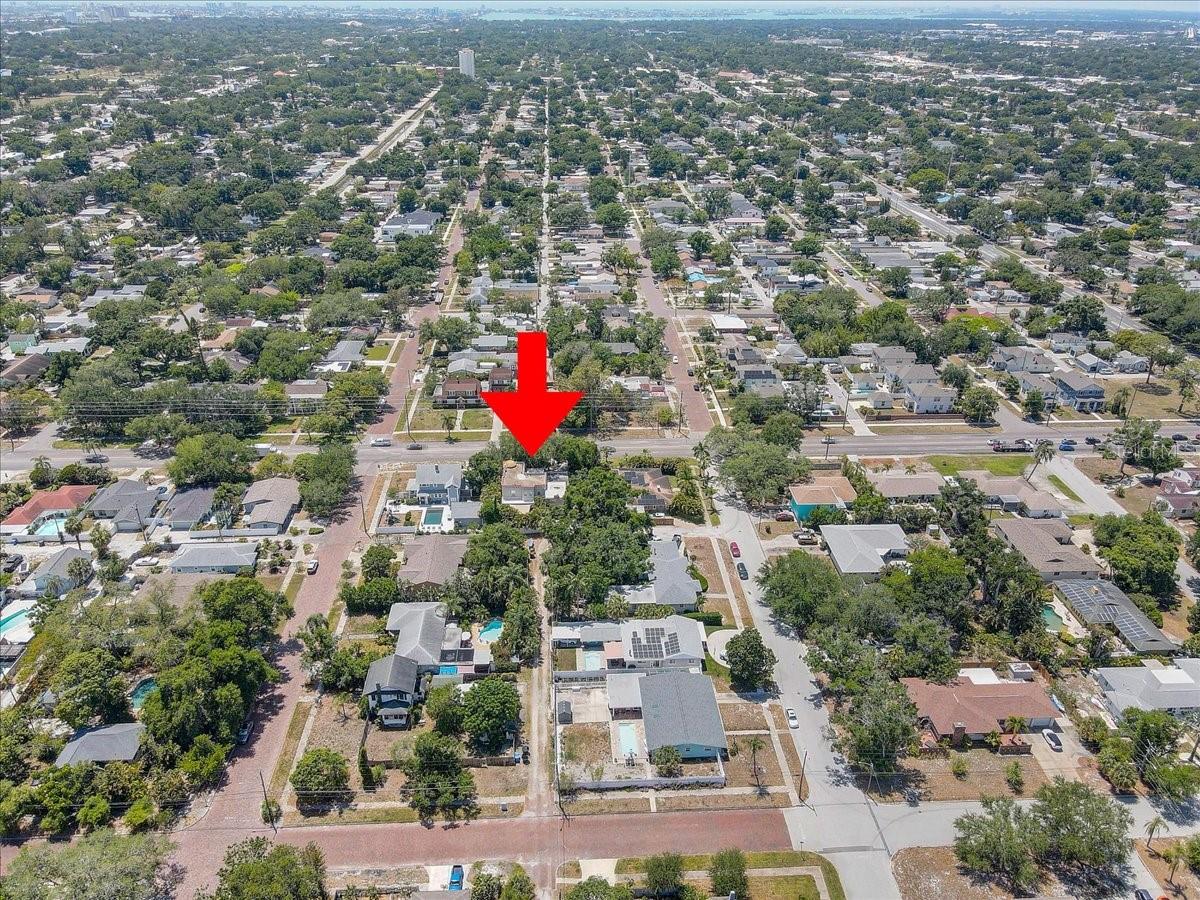 325 49TH ST N, ST PETERSBURG, FL — photo 77