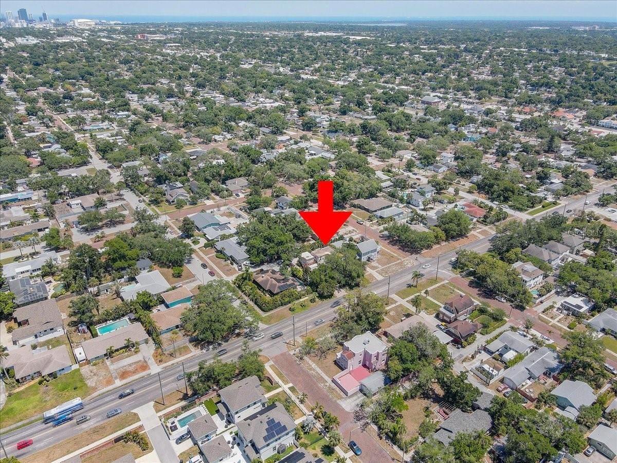325 49TH ST N, ST PETERSBURG, FL — photo 79
