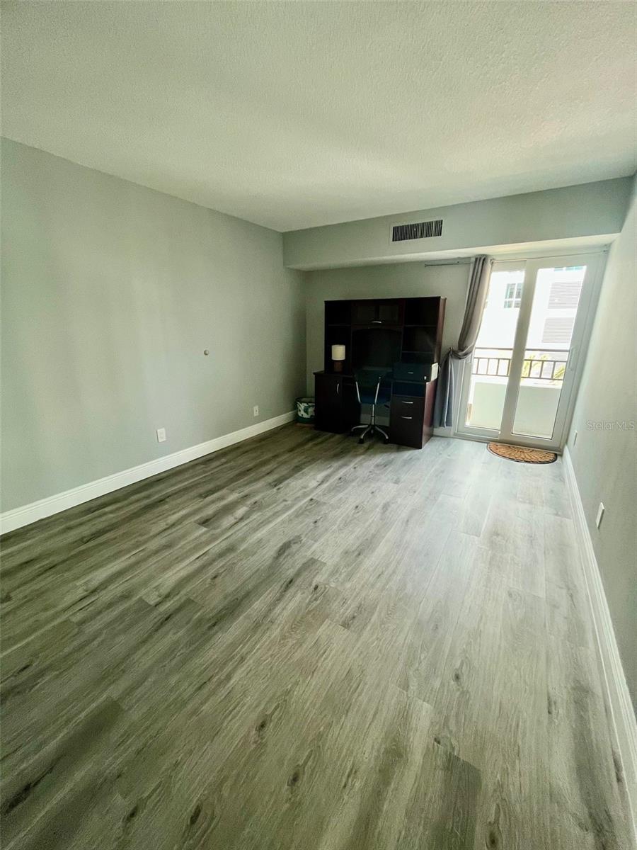 851 BAYWAY BLVD #405, CLEARWATER BEACH, FL — photo 27