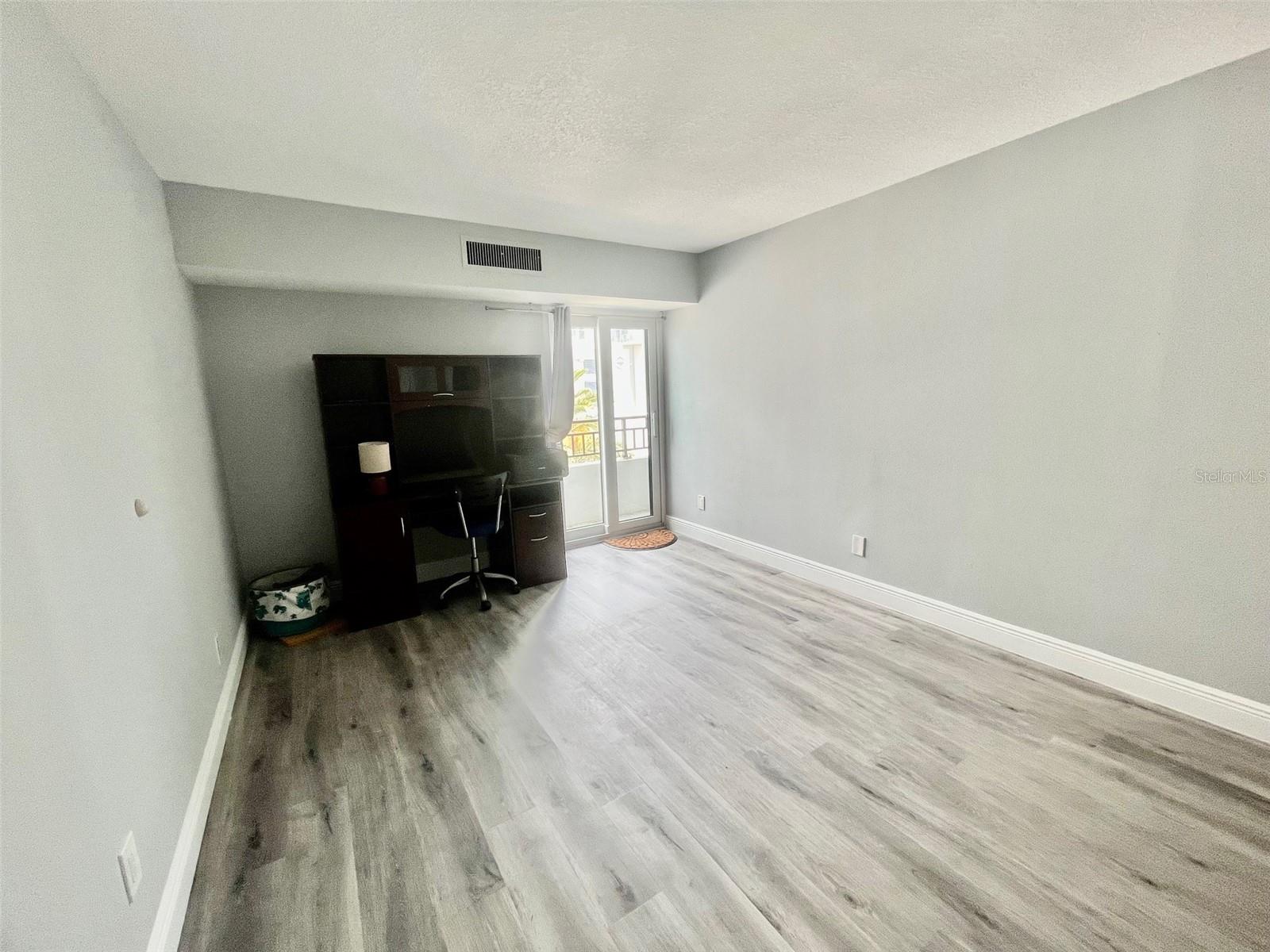 851 BAYWAY BLVD #405, CLEARWATER BEACH, FL — photo 28