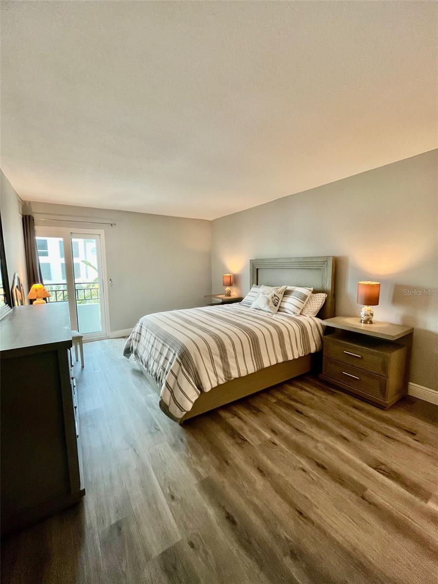 851 BAYWAY BLVD #405, CLEARWATER BEACH, FL — photo 30