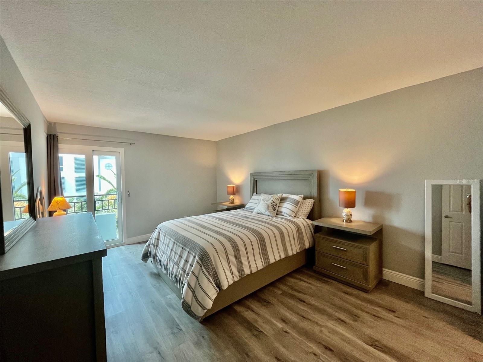 851 BAYWAY BLVD #405, CLEARWATER BEACH, FL — photo 31