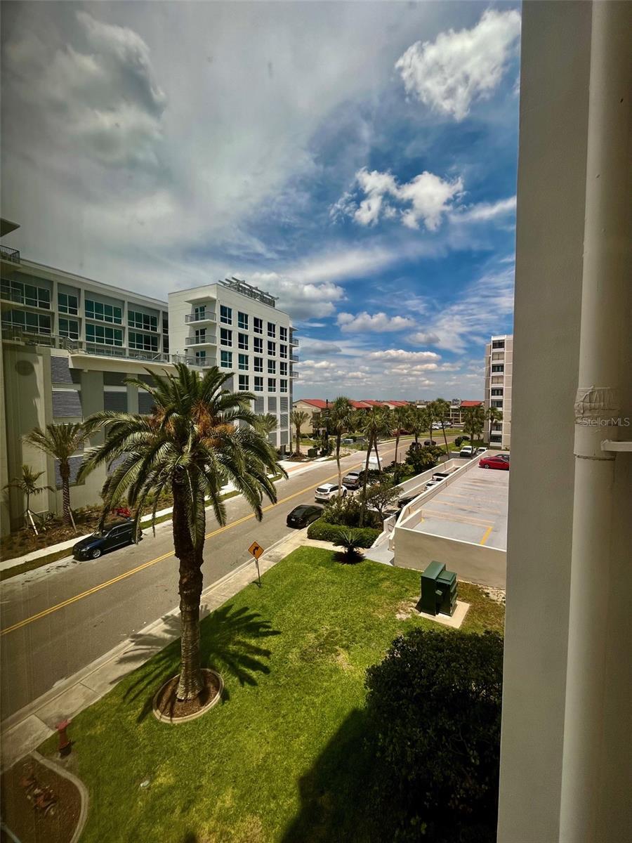851 BAYWAY BLVD #405, CLEARWATER BEACH, FL — photo 36
