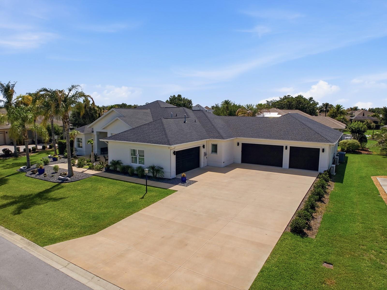 858 PINCKNEY LN, THE VILLAGES, FL — photo 4