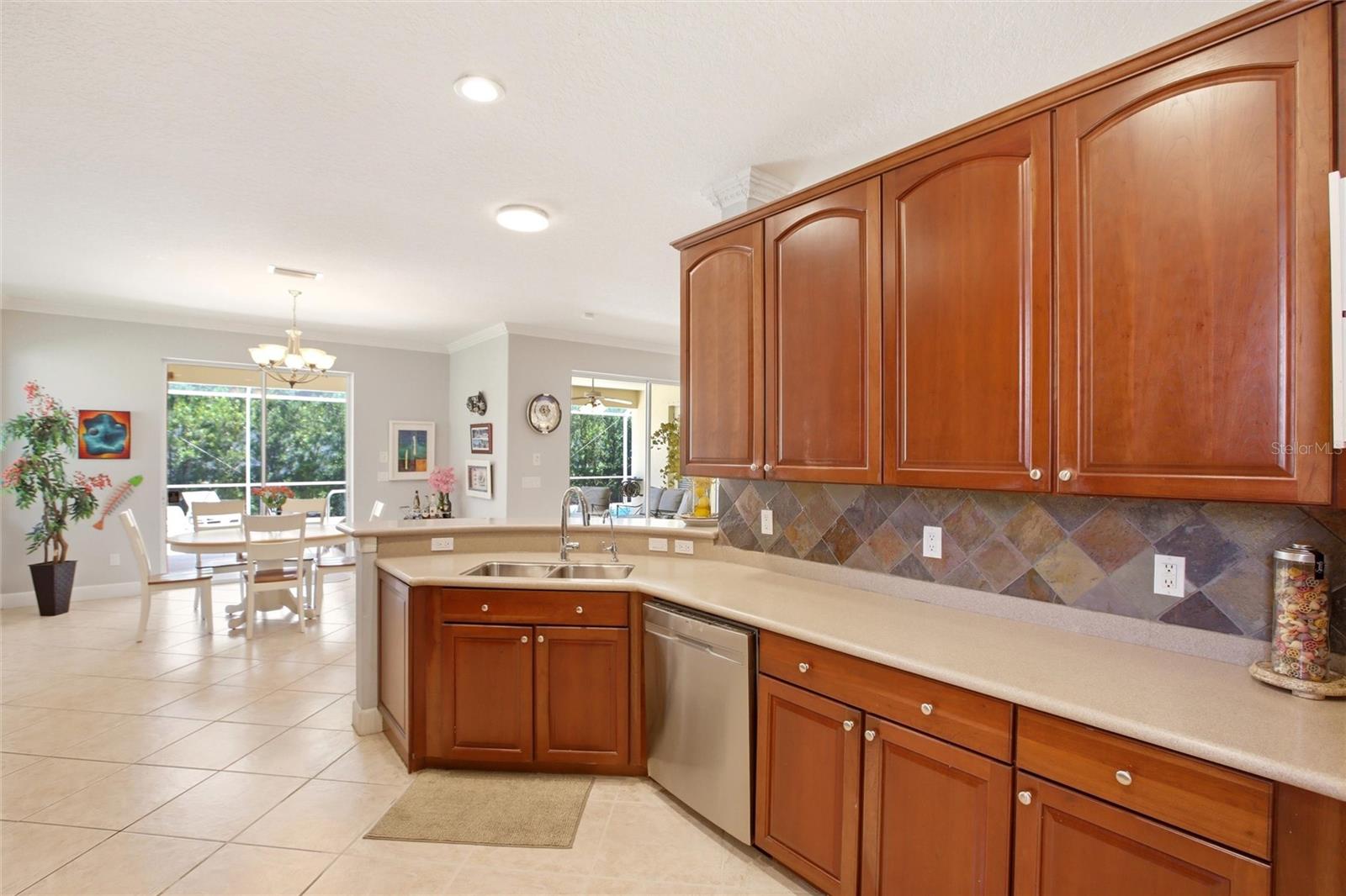 7131 67TH TER E, BRADENTON, FL — photo 7
