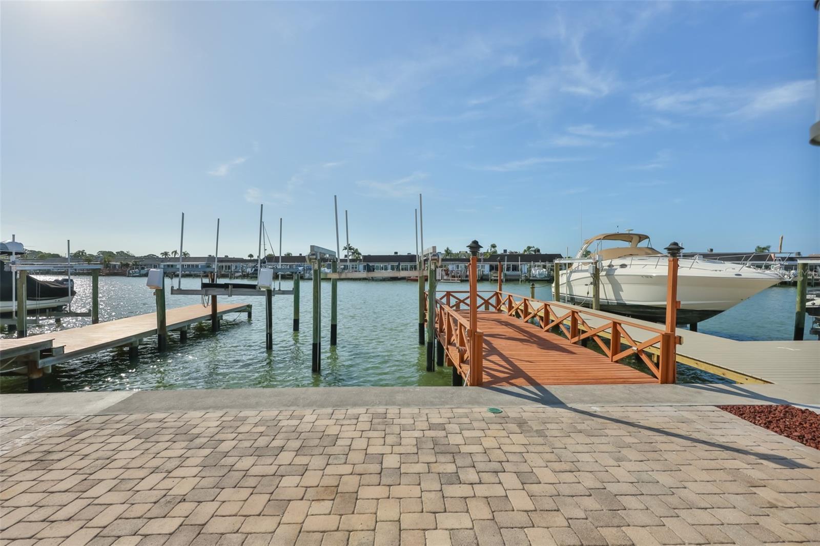 574 BOCA CIEGA POINT BLVD N #2205, ST PETERSBURG, FL — photo 3