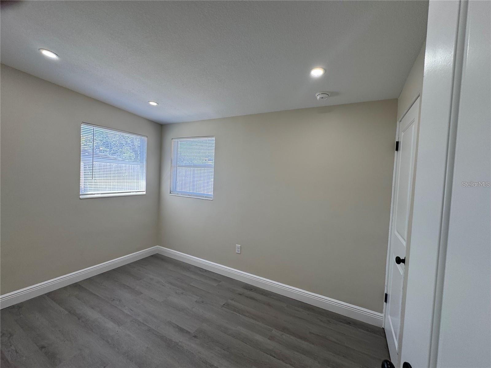 7039 LENOX DR, NEW PORT RICHEY, FL — photo 11