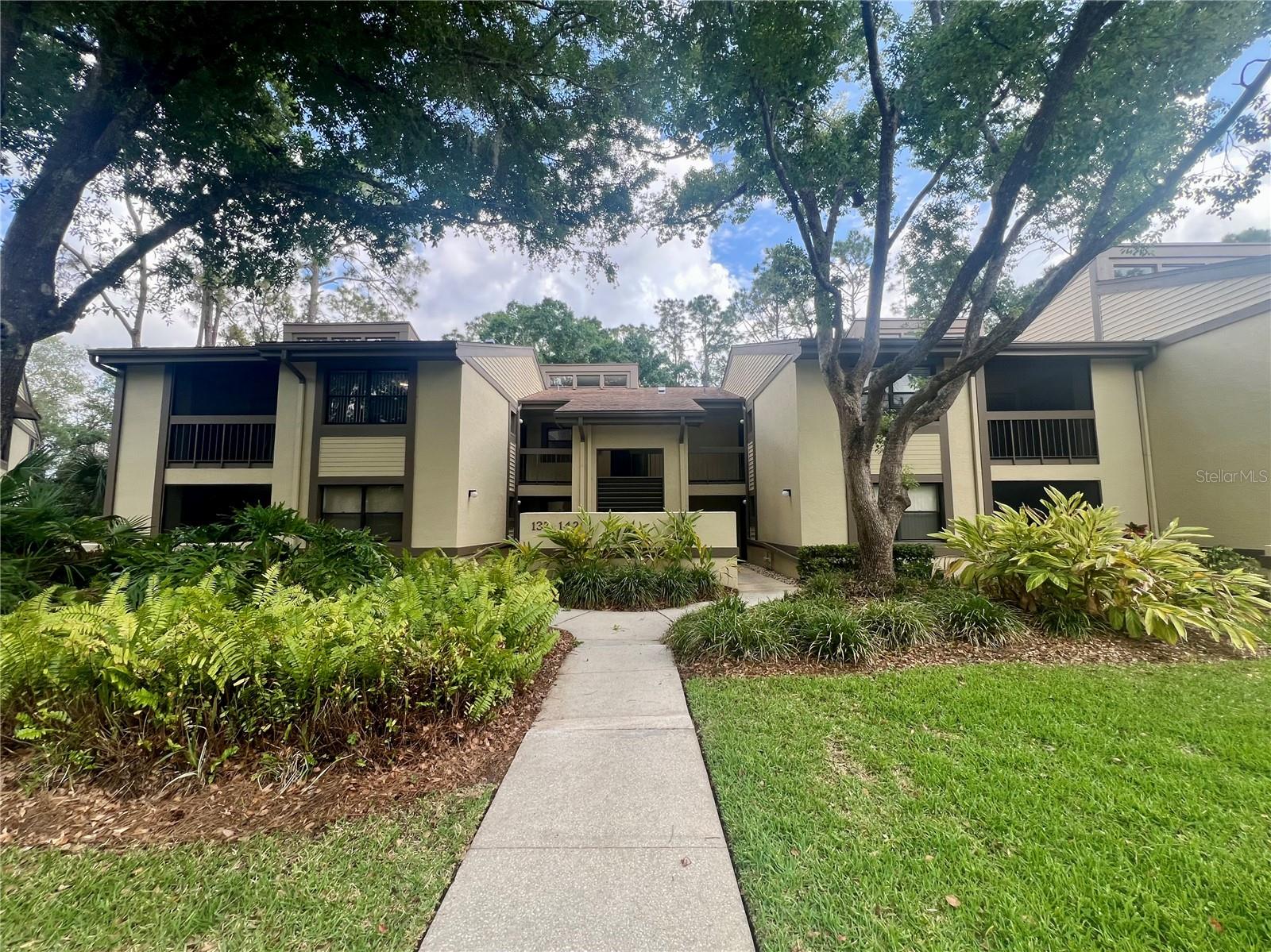 142 WOODLAKE WYNDE #48, OLDSMAR, FL