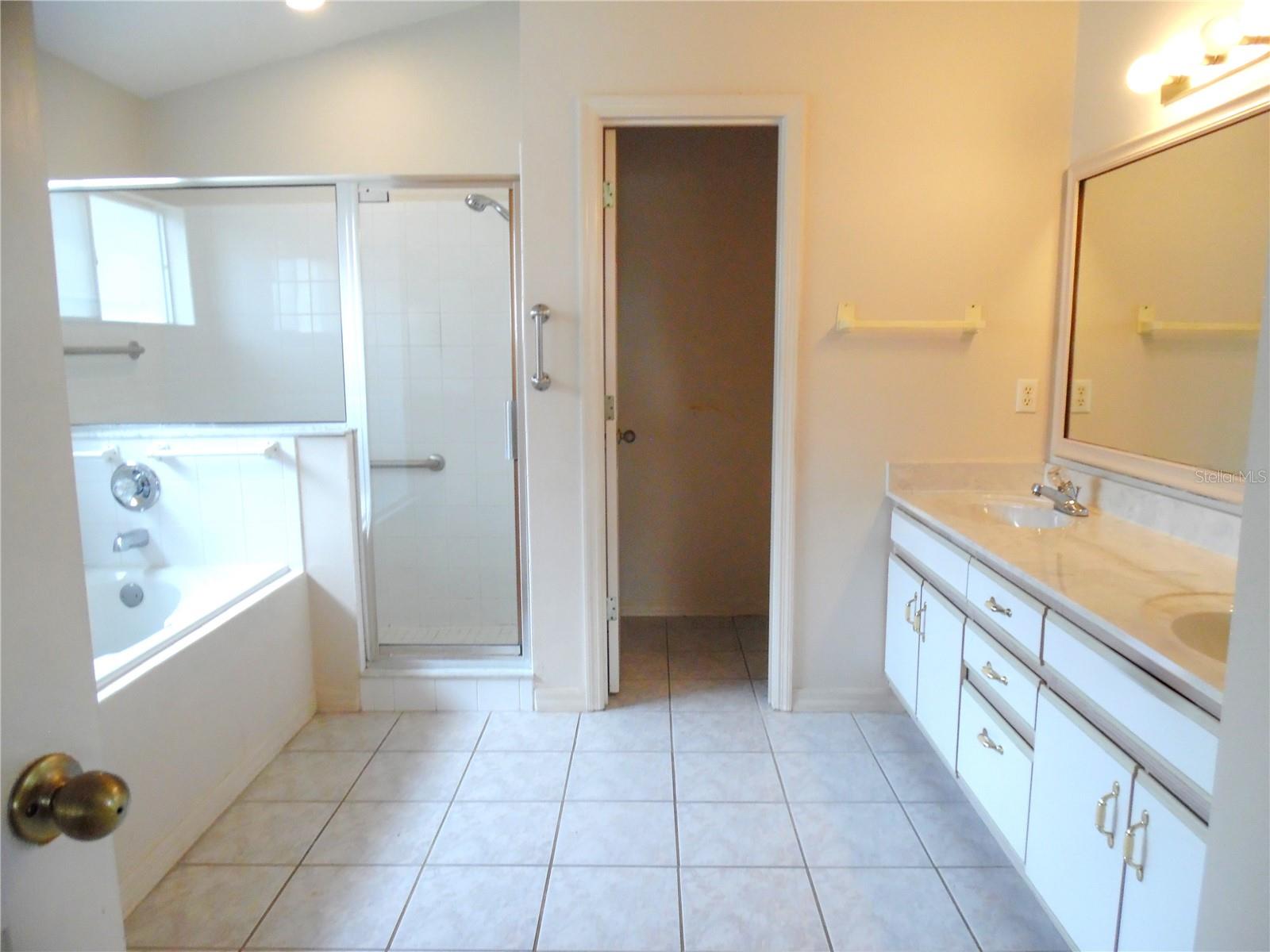 24947 CRANES ROOST CIR, LEESBURG, FL — photo 32