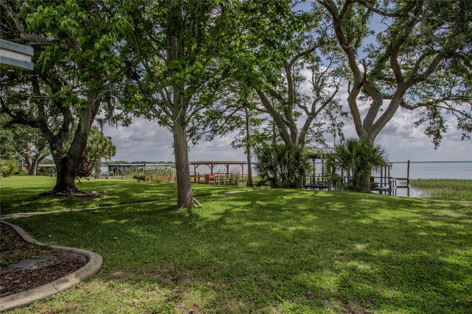 34232 ISLAND DR, LEESBURG, FL — photo 11