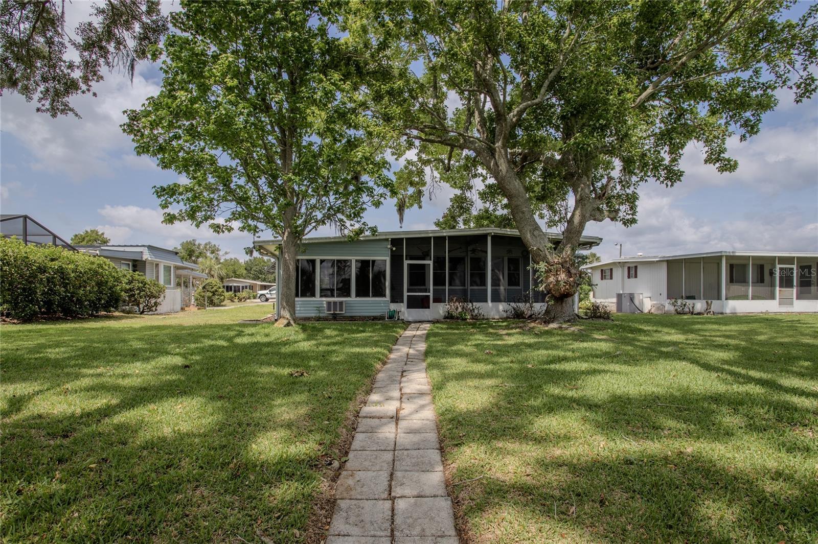 34232 ISLAND DR, LEESBURG, FL — photo 17