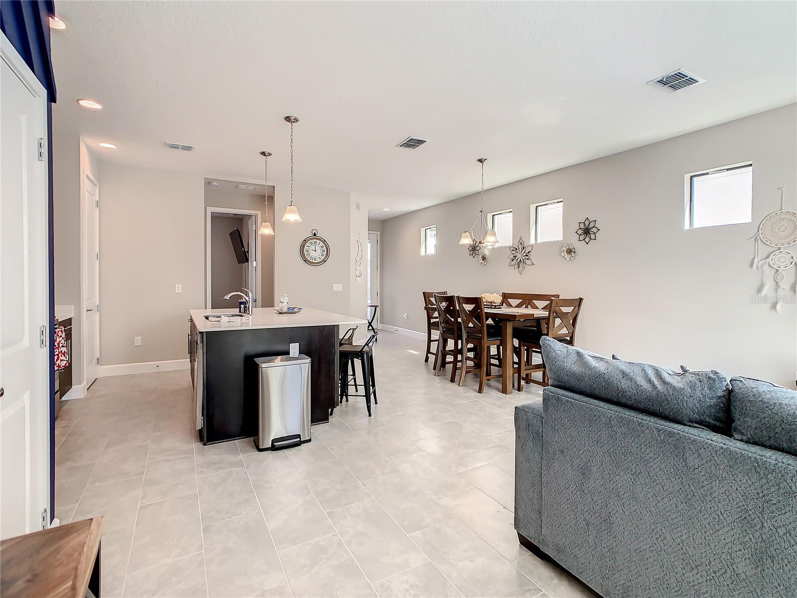 208 VILLA DOMANI CIR, DAVENPORT, FL — photo 9