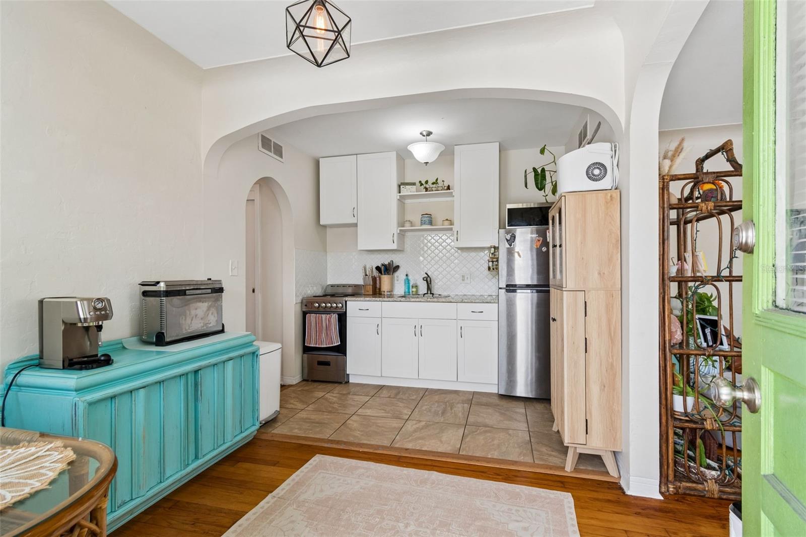 1500 30TH AVE N, ST PETERSBURG, FL — photo 24