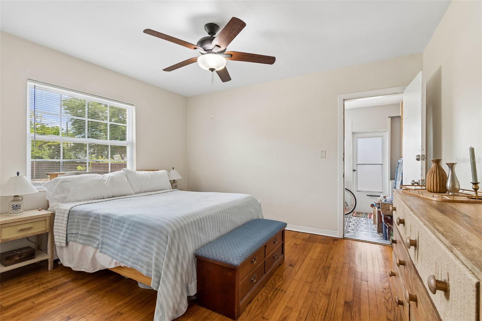 1500 30TH AVE N, ST PETERSBURG, FL — photo 30