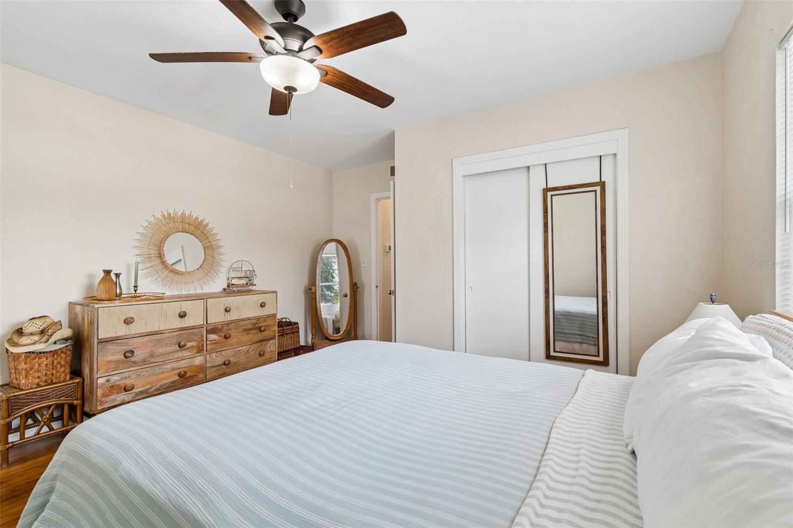1500 30TH AVE N, ST PETERSBURG, FL — photo 32