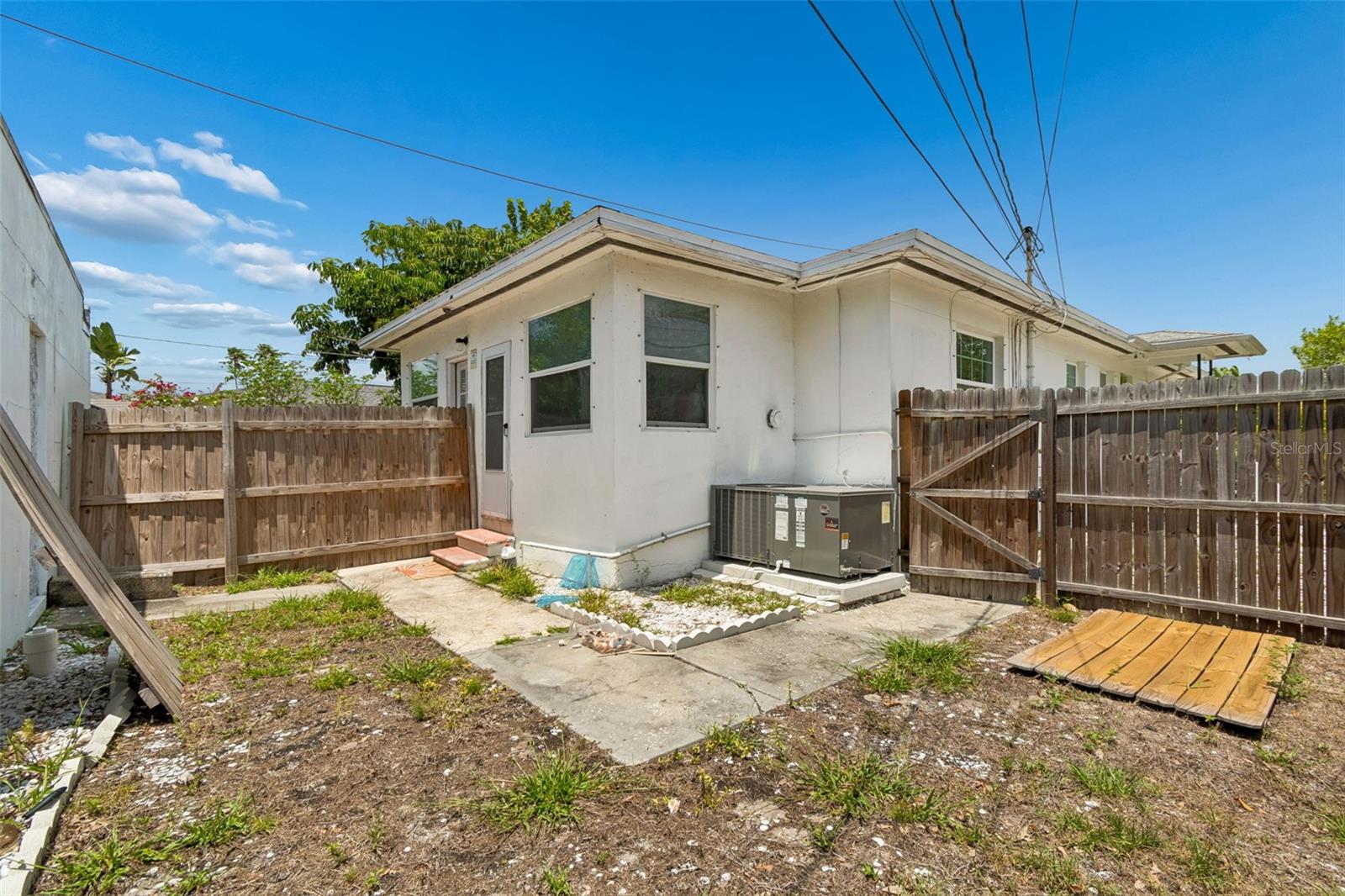 1500 30TH AVE N, ST PETERSBURG, FL — photo 36