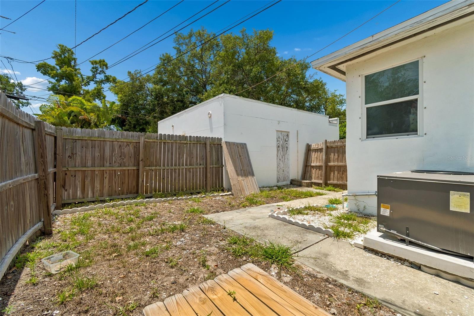 1500 30TH AVE N, ST PETERSBURG, FL — photo 37