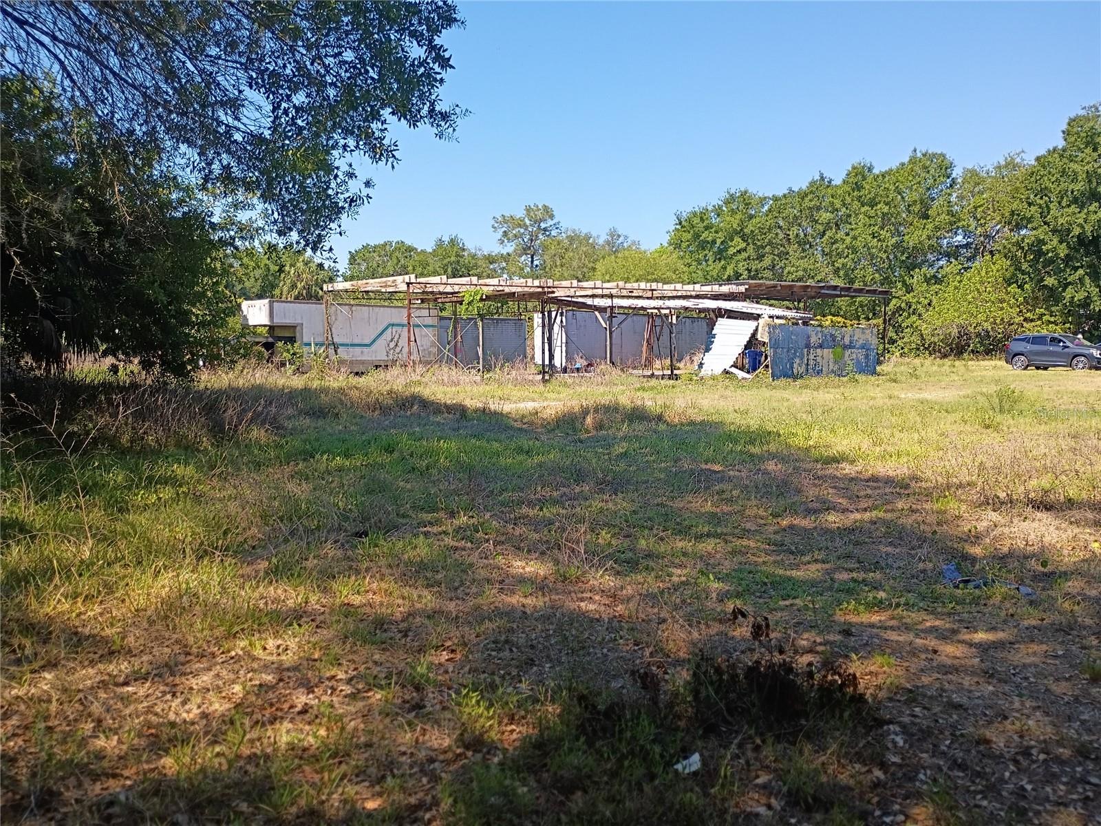 8615 NUNDY AVE, GIBSONTON, FL — photo 2