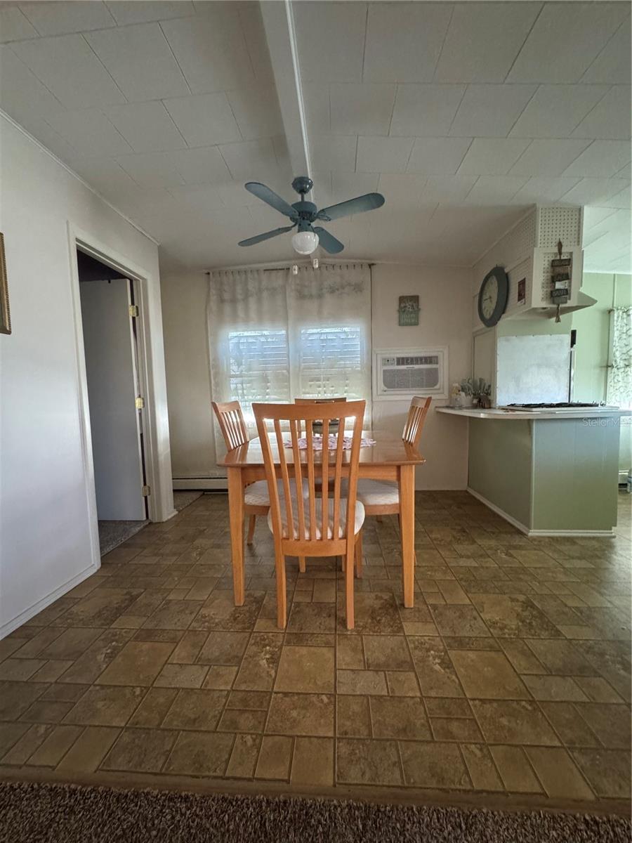 118 52ND AVE W, BRADENTON, FL — photo 4