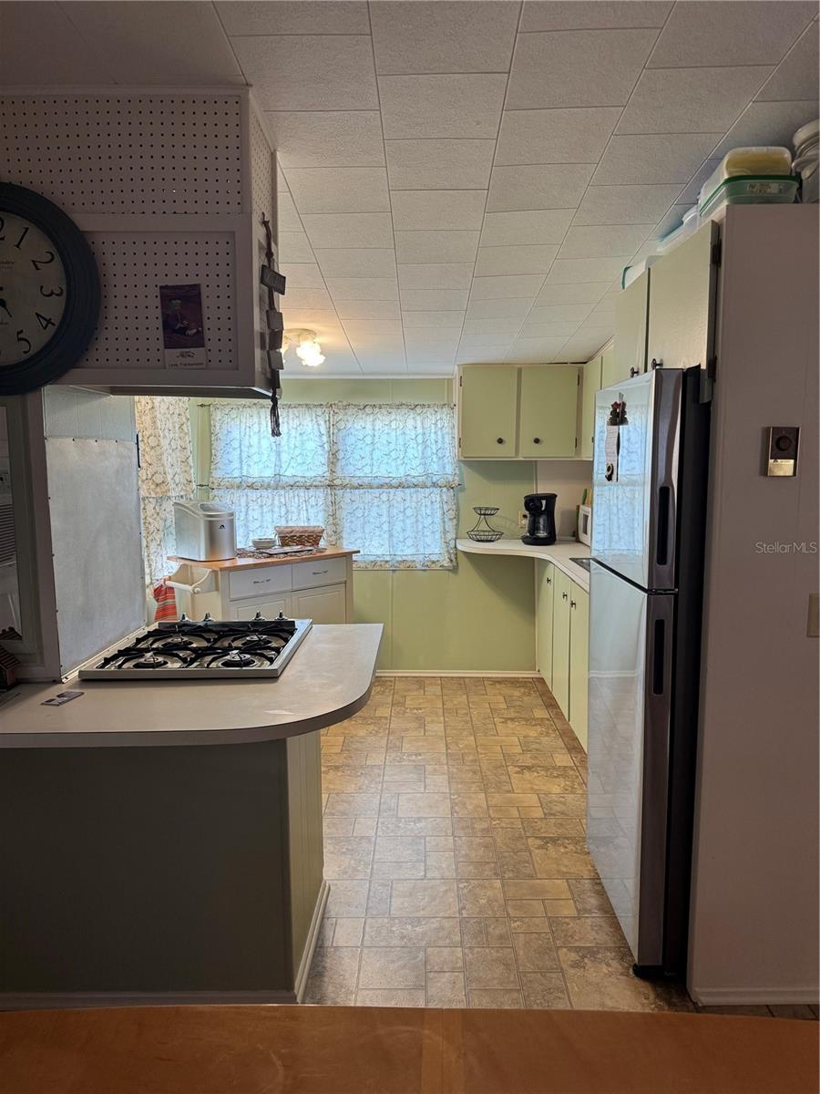 118 52ND AVE W, BRADENTON, FL — photo 6