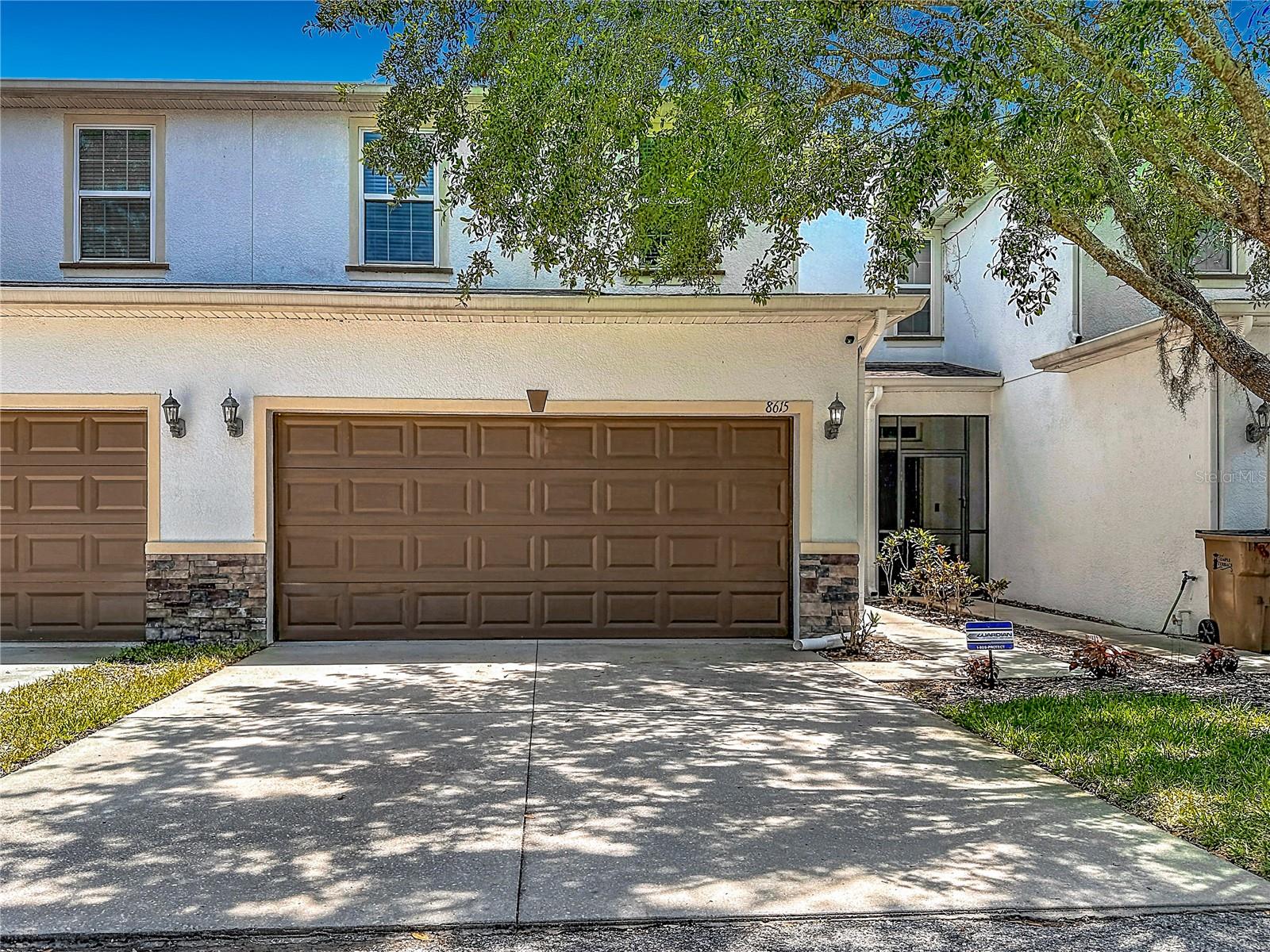 8615 ANDALUCIA FIELD DR, TAMPA, FL — photo 2