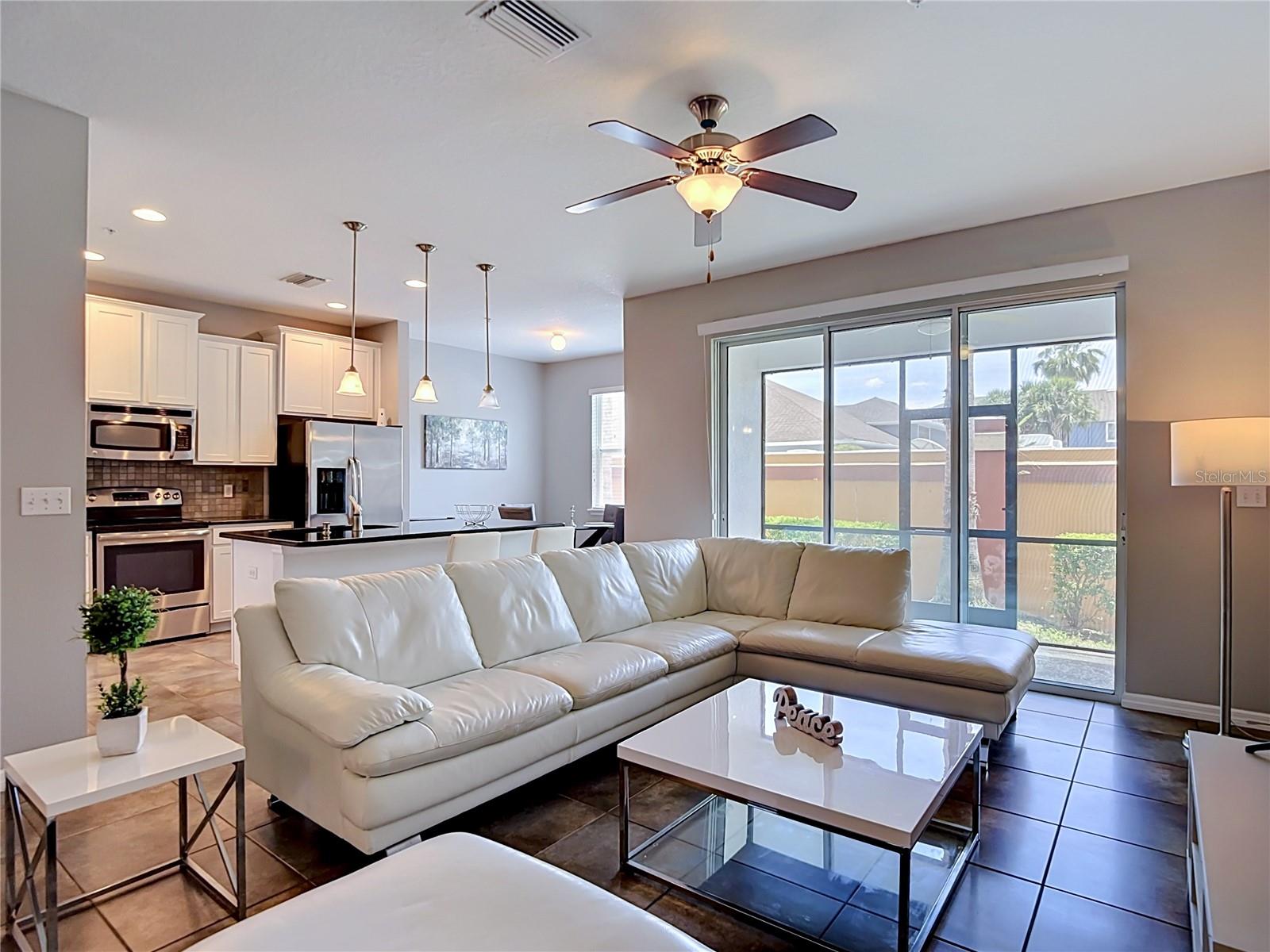 8615 ANDALUCIA FIELD DR, TAMPA, FL — photo 9