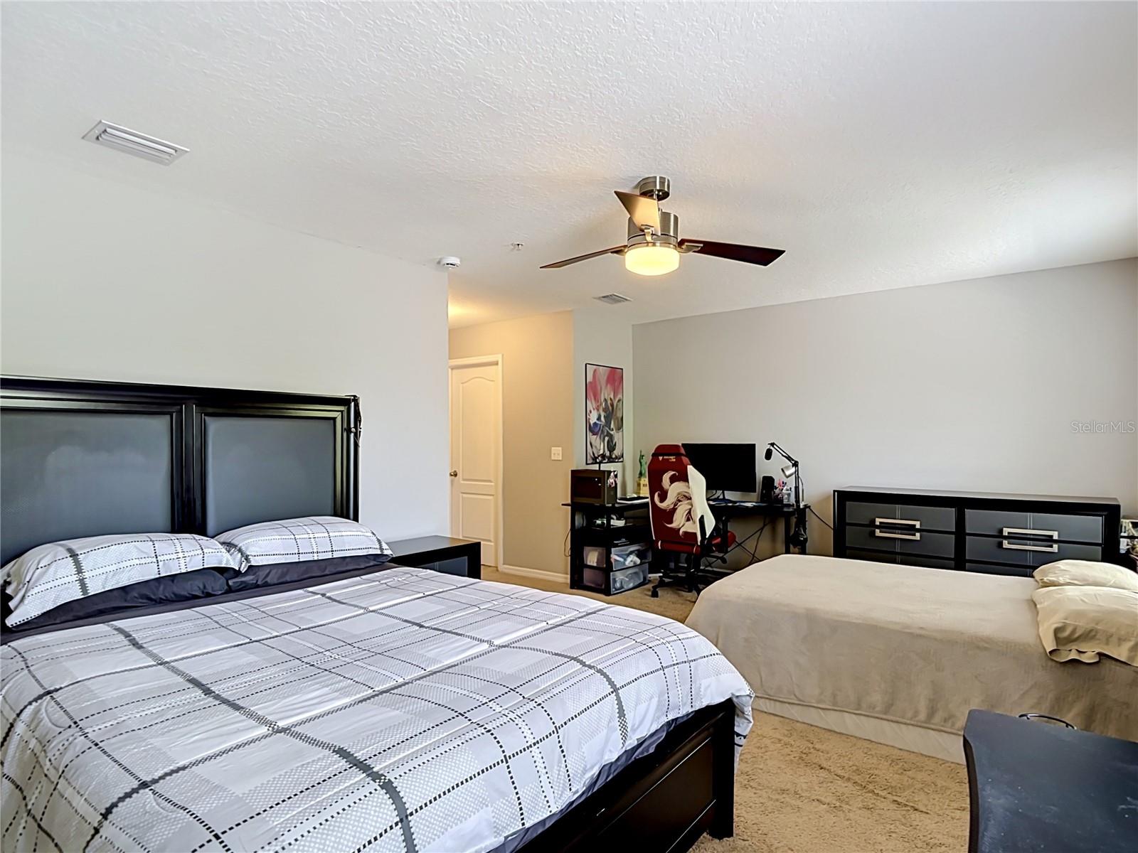8615 ANDALUCIA FIELD DR, TAMPA, FL — photo 21