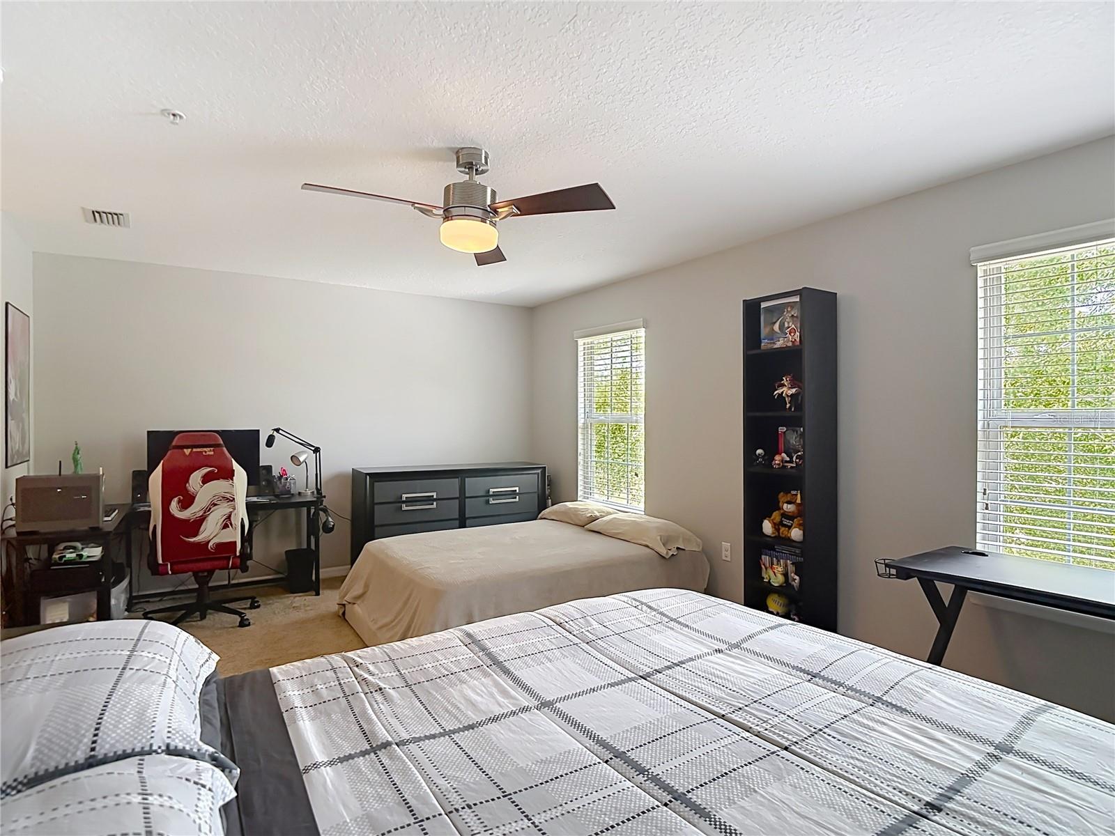 8615 ANDALUCIA FIELD DR, TAMPA, FL — photo 22