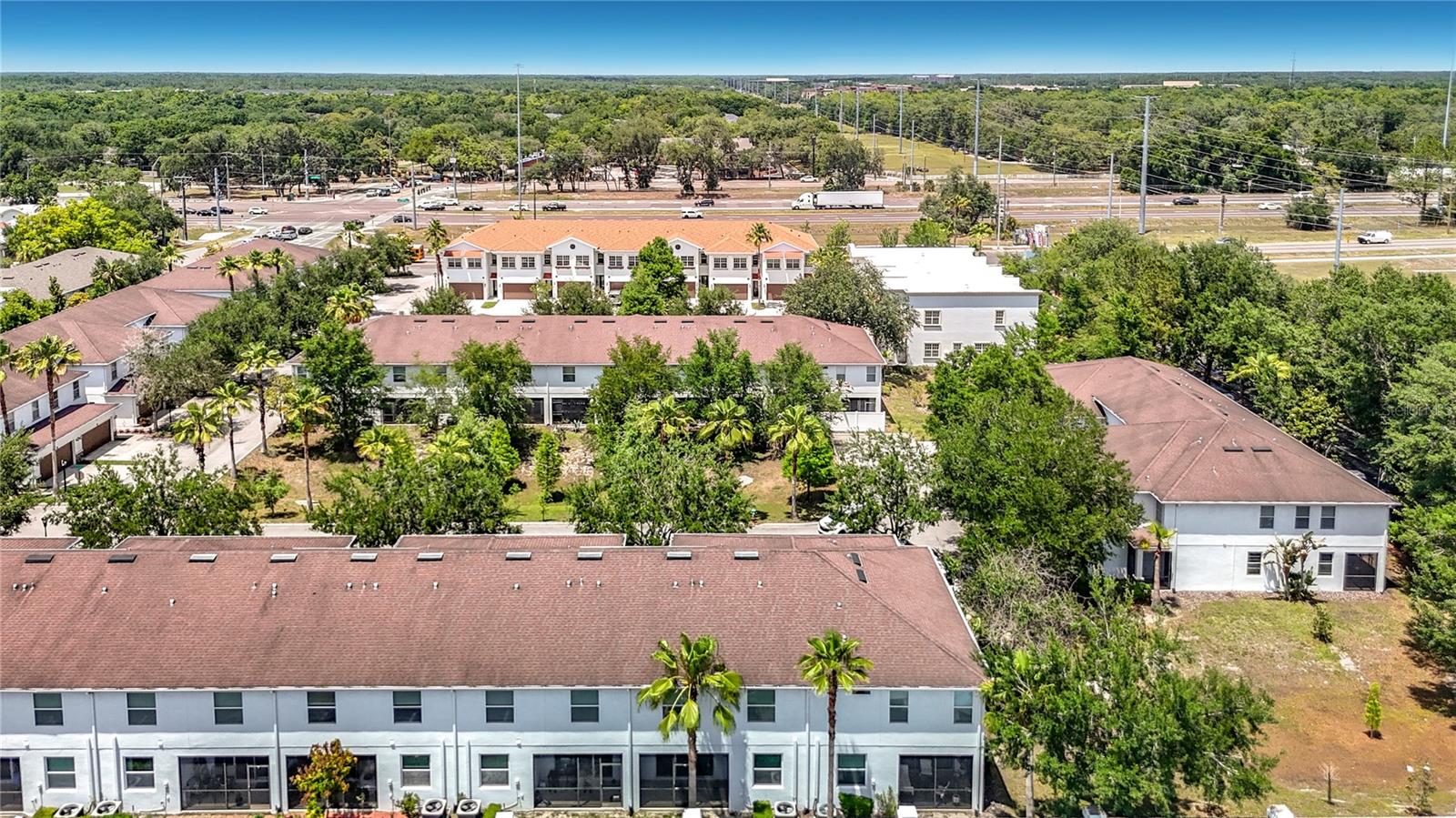 8615 ANDALUCIA FIELD DR, TAMPA, FL — photo 31