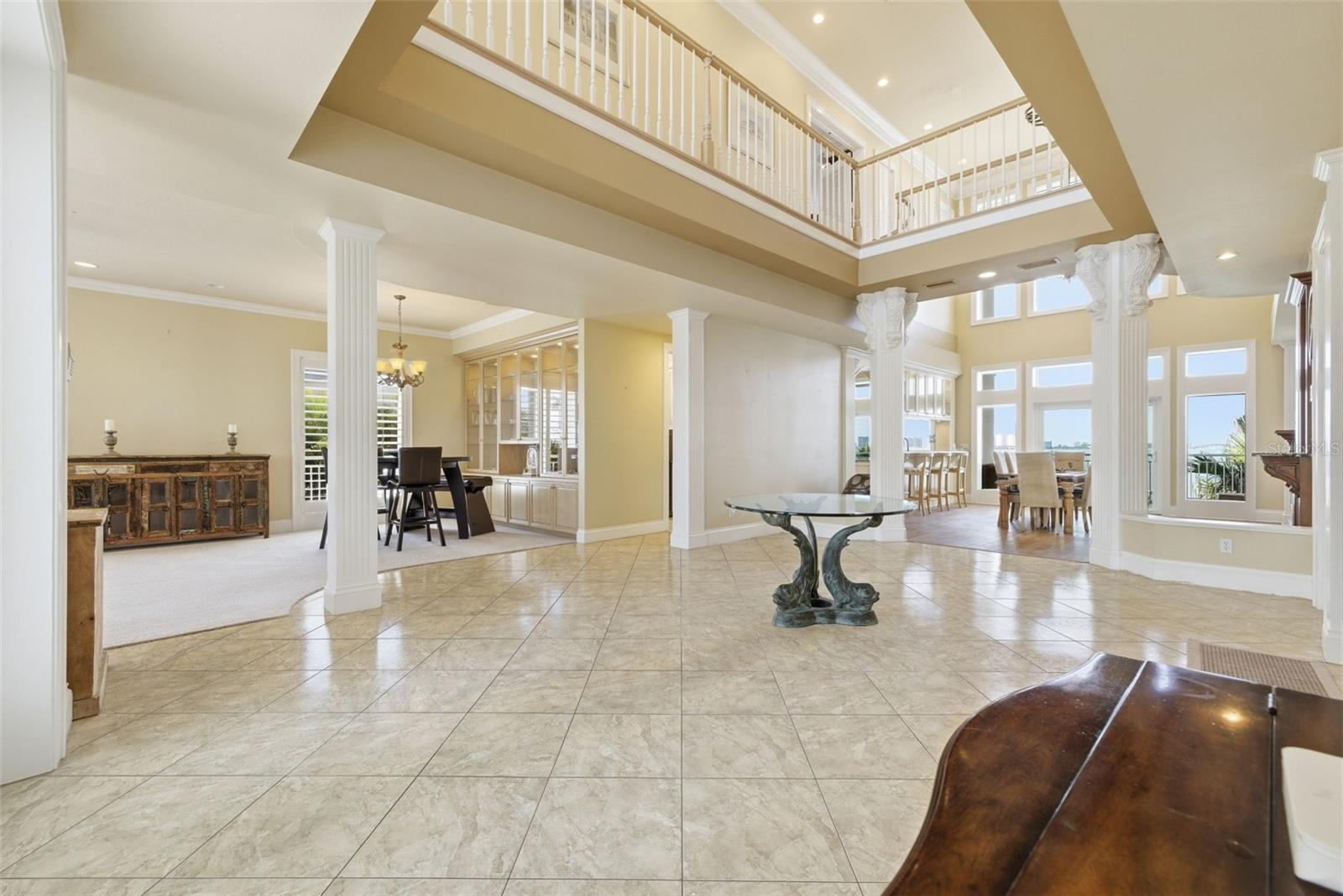 24 N PINE CIR, BELLEAIR, FL — photo 7