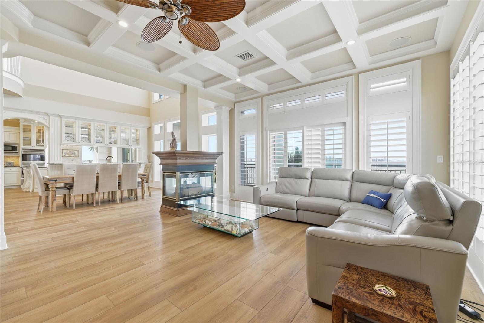 24 N PINE CIR, BELLEAIR, FL — photo 21