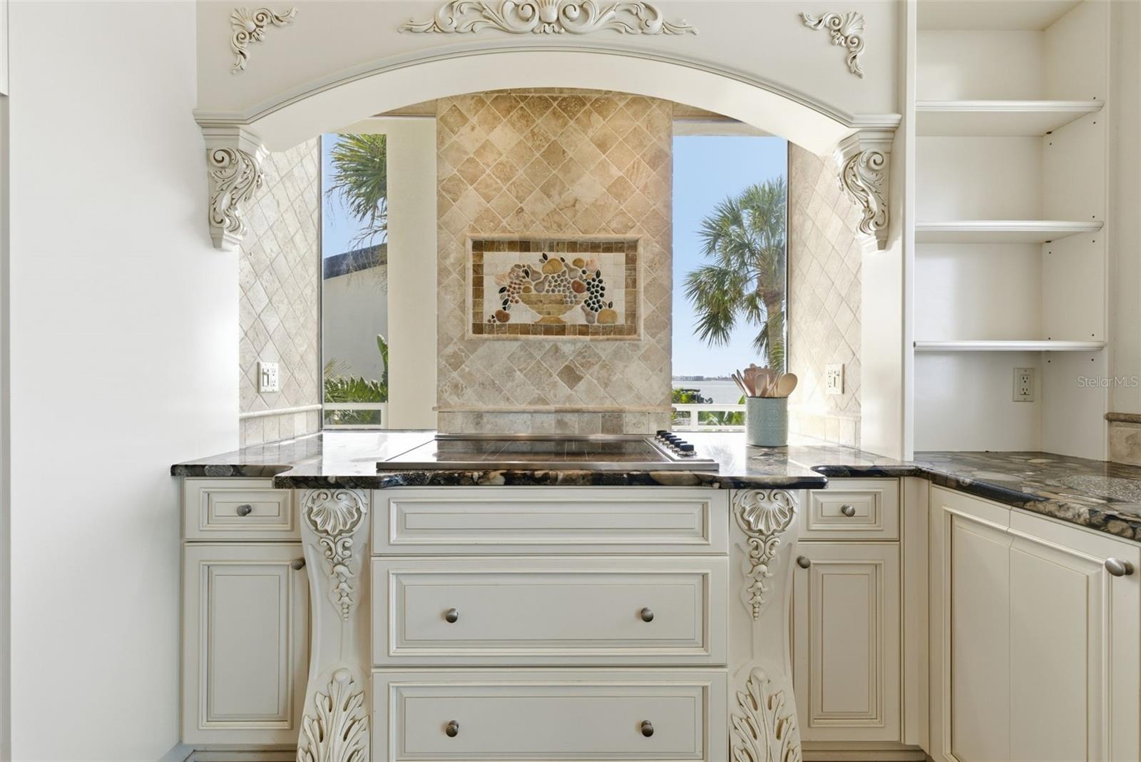 24 N PINE CIR, BELLEAIR, FL — photo 29