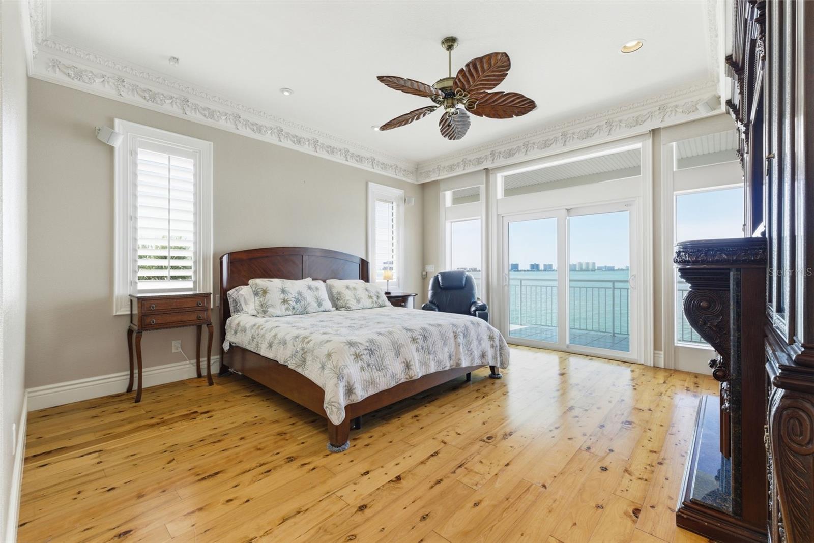 24 N PINE CIR, BELLEAIR, FL — photo 42