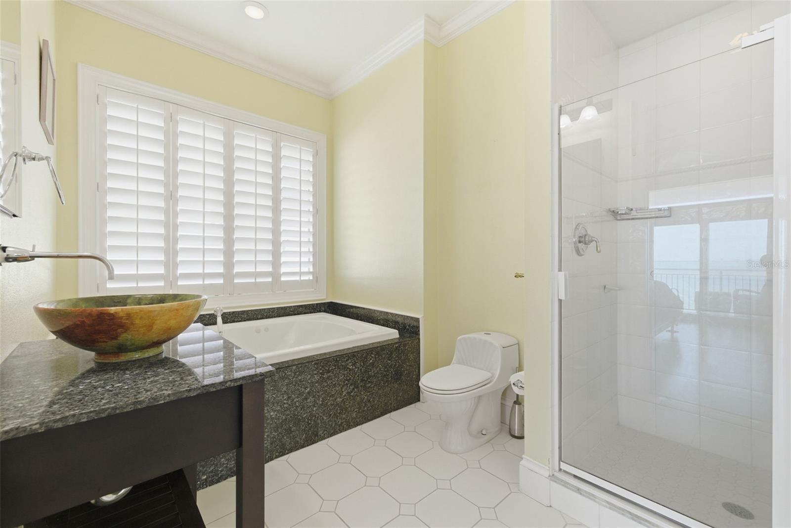 24 N PINE CIR, BELLEAIR, FL — photo 54