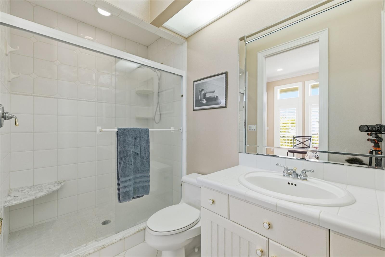 24 N PINE CIR, BELLEAIR, FL — photo 58