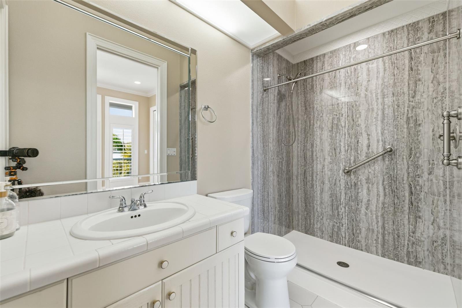 24 N PINE CIR, BELLEAIR, FL — photo 60