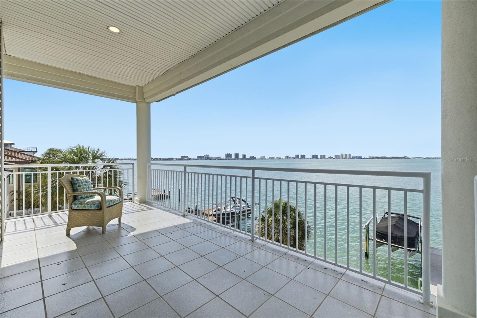 24 N PINE CIR, BELLEAIR, FL — photo 90