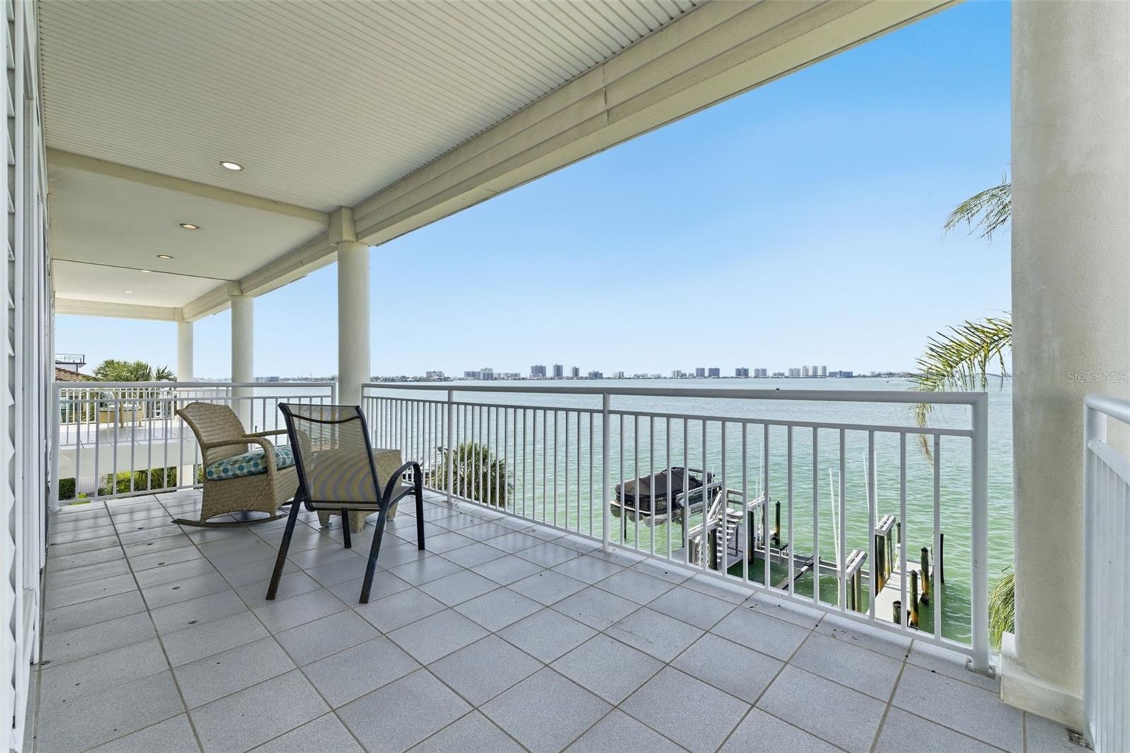24 N PINE CIR, BELLEAIR, FL — photo 91