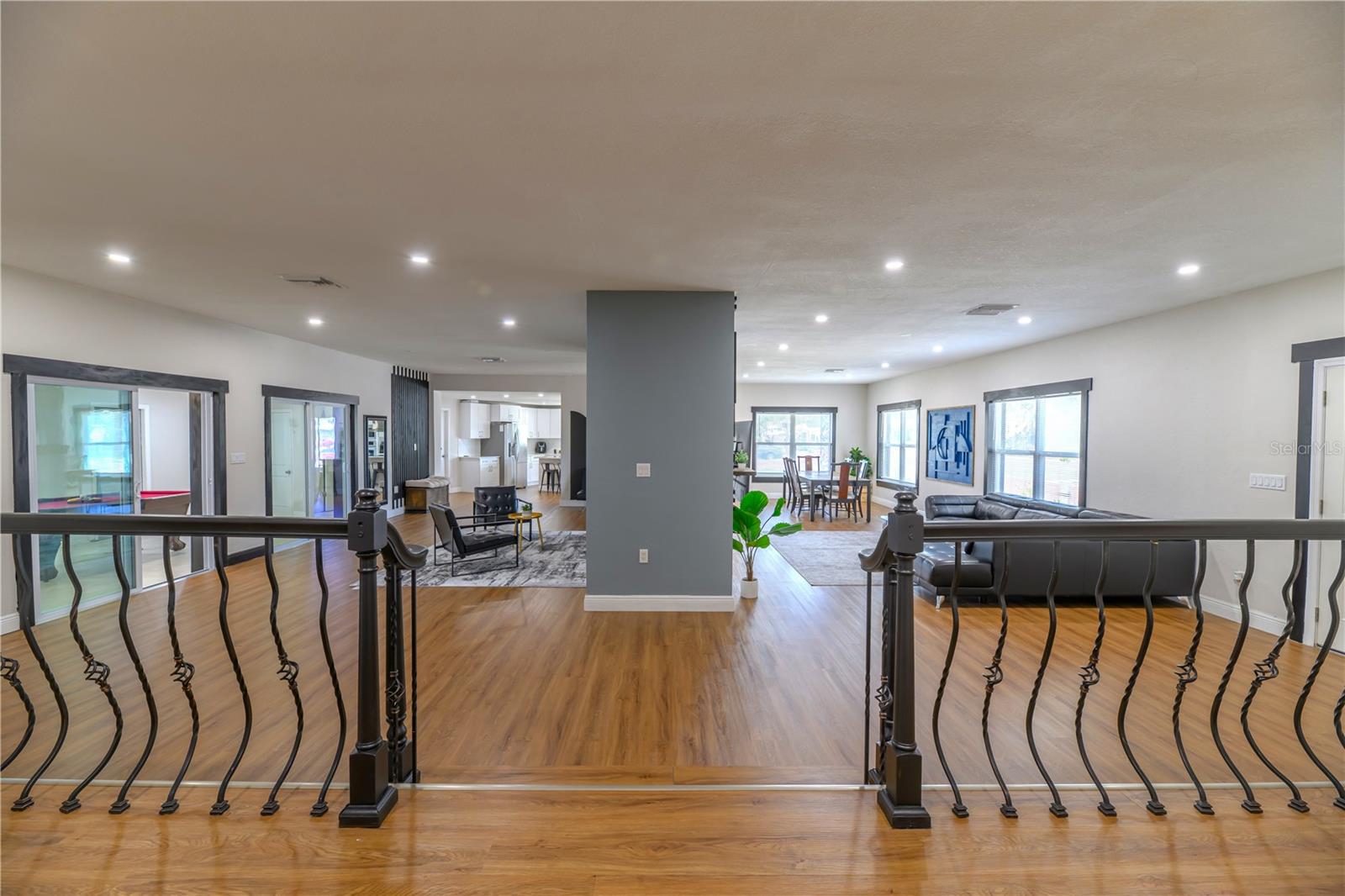 800 S KEENE RD, CLEARWATER, FL — photo 9