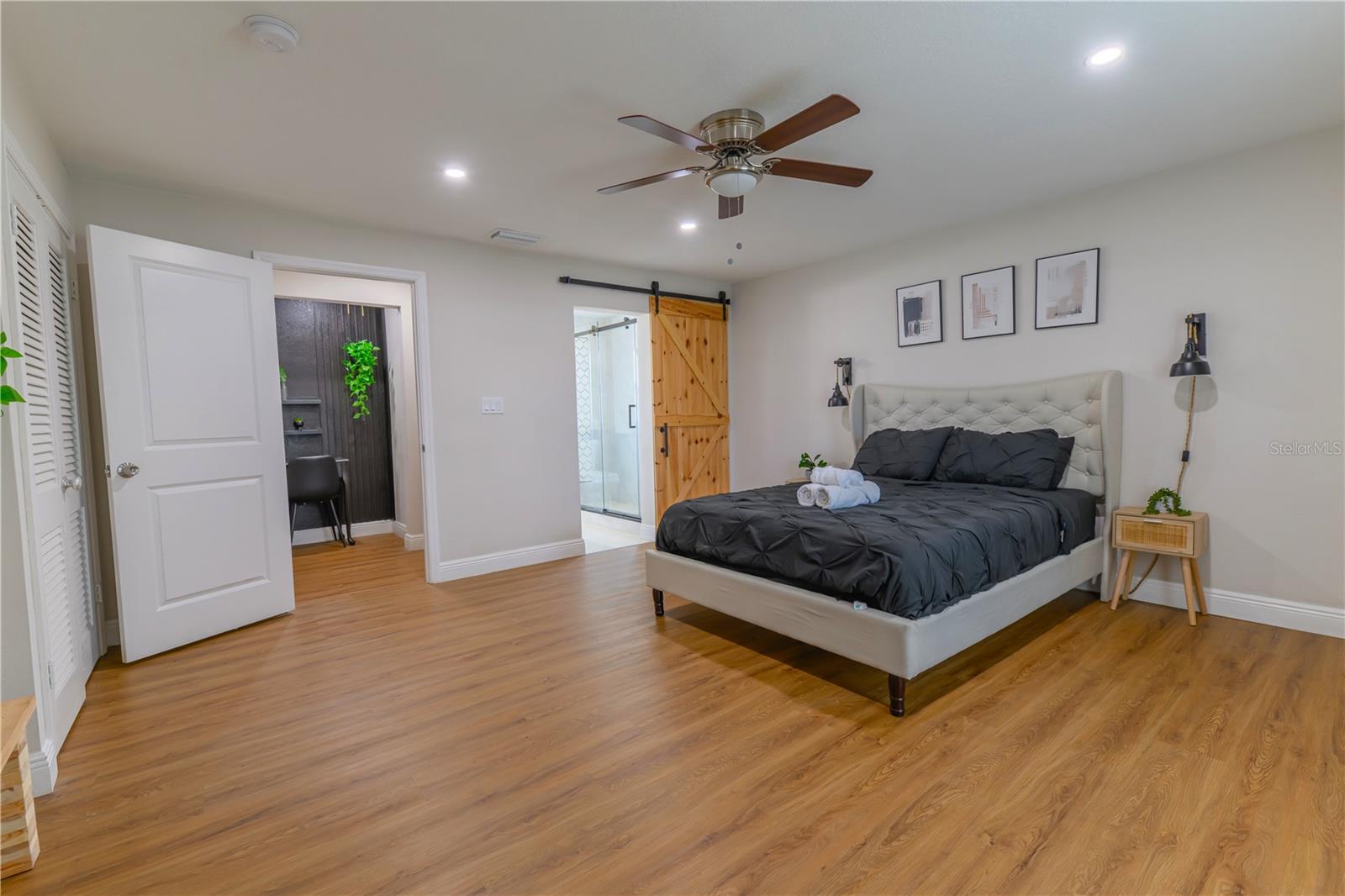 800 S KEENE RD, CLEARWATER, FL — photo 22