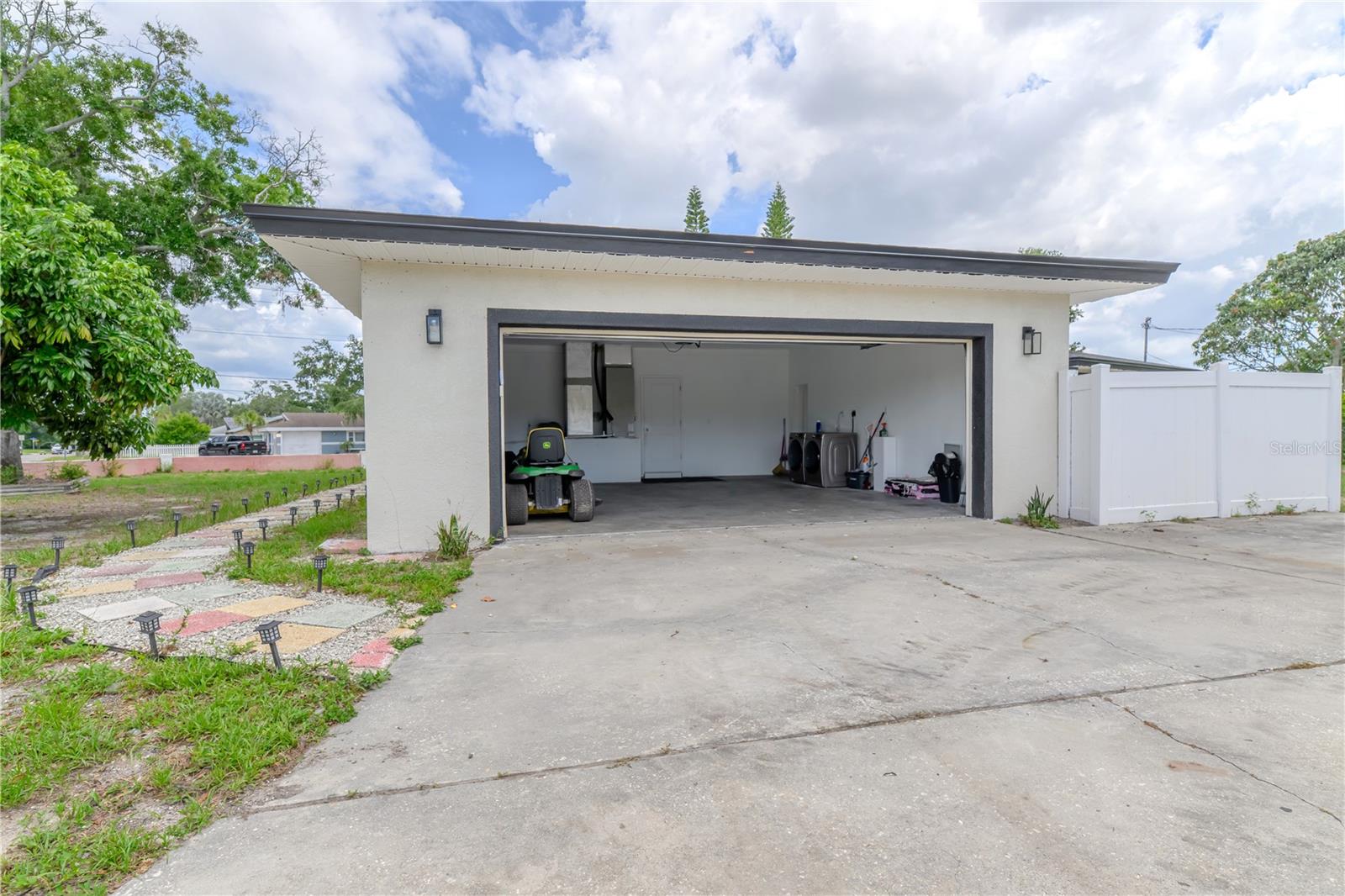 800 S KEENE RD, CLEARWATER, FL — photo 33