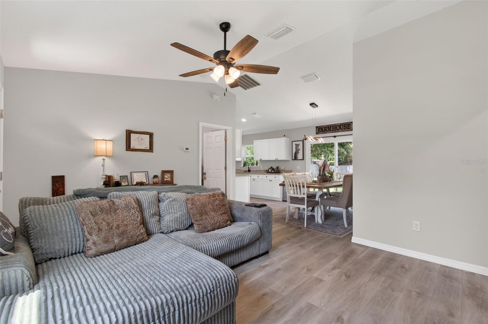 14027 SE 43RD TER, SUMMERFIELD, FL — photo 11