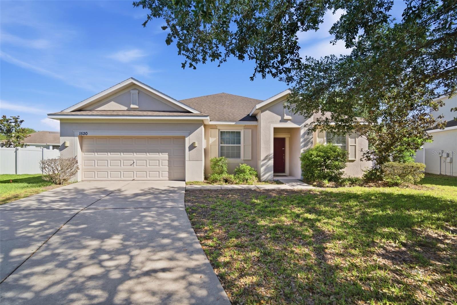 1520 RHODESWELL LN, DOVER, FL — photo 2