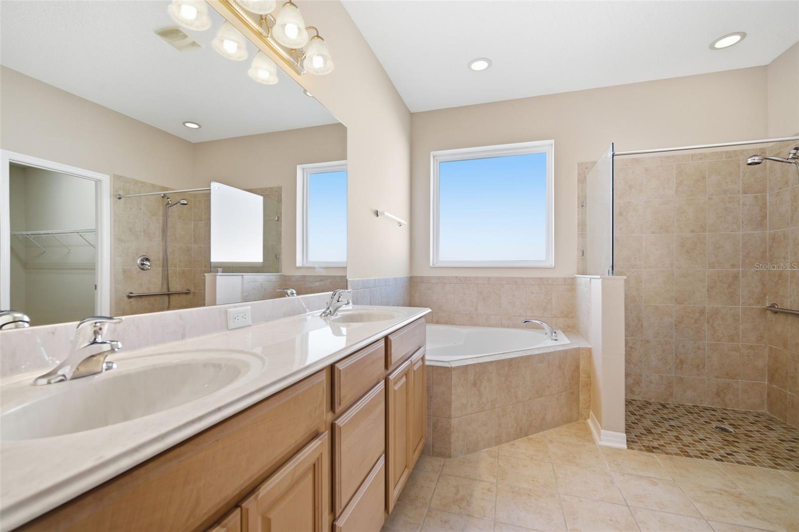 1520 RHODESWELL LN, DOVER, FL — photo 33