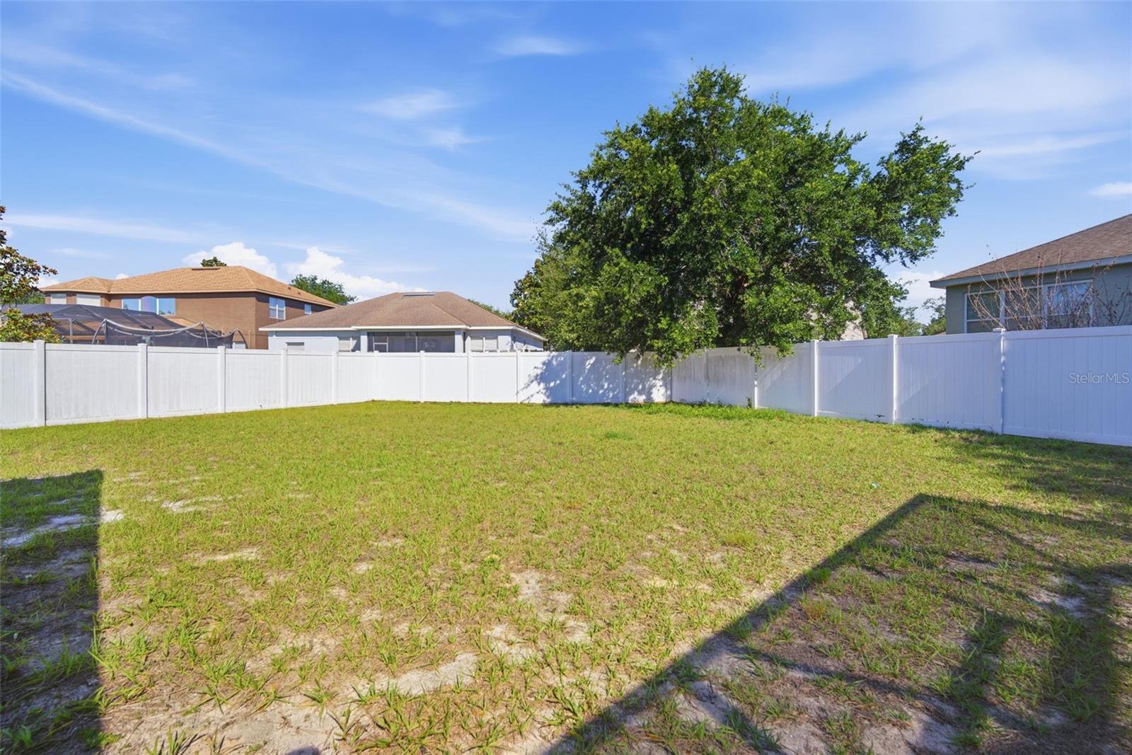 1520 RHODESWELL LN, DOVER, FL — photo 48