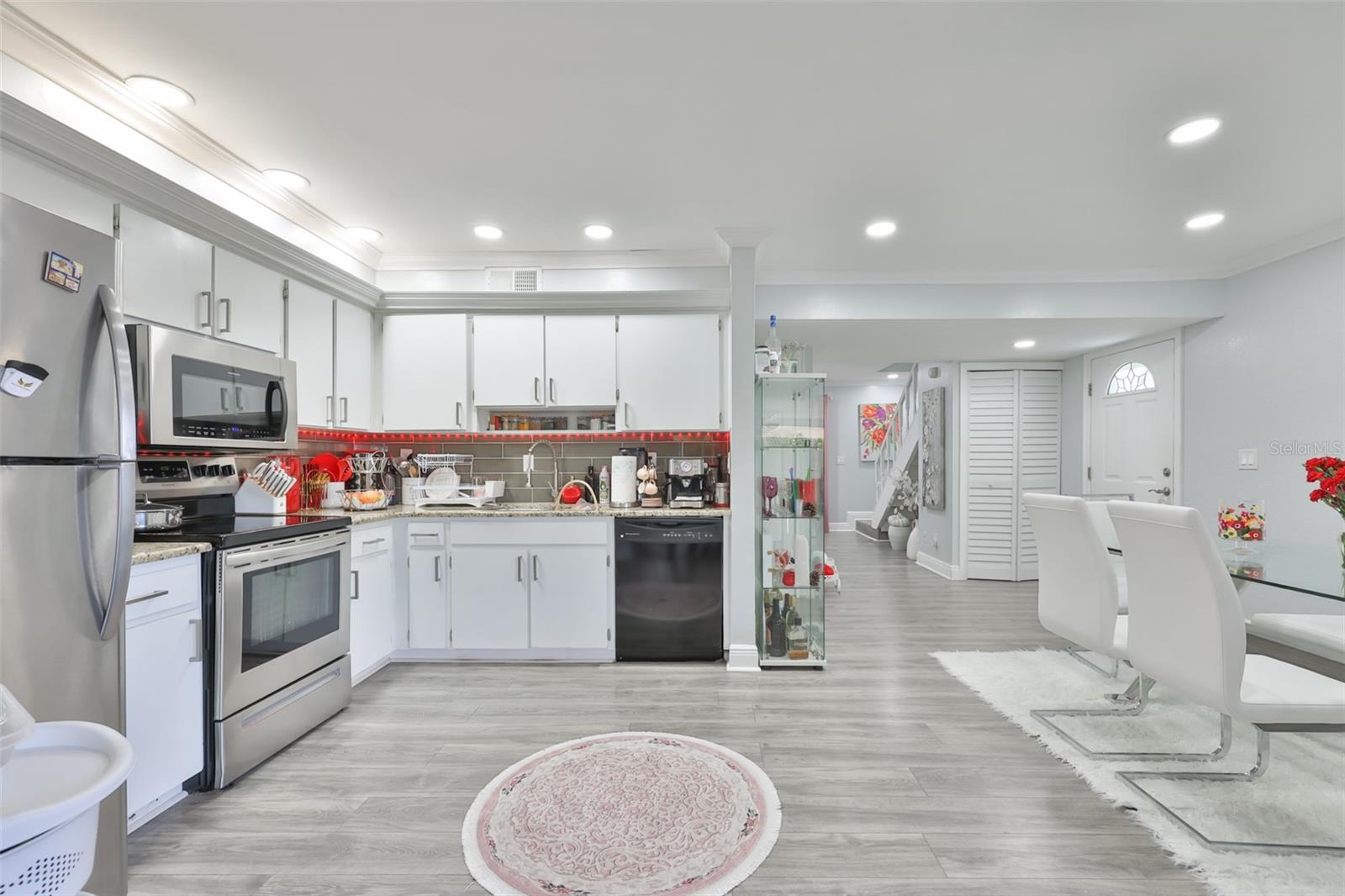 1865 CLEARBROOKE DR, CLEARWATER, FL — photo 14