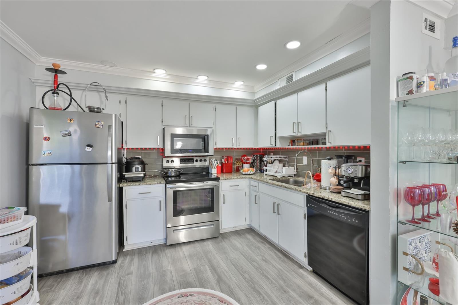 1865 CLEARBROOKE DR, CLEARWATER, FL — photo 17