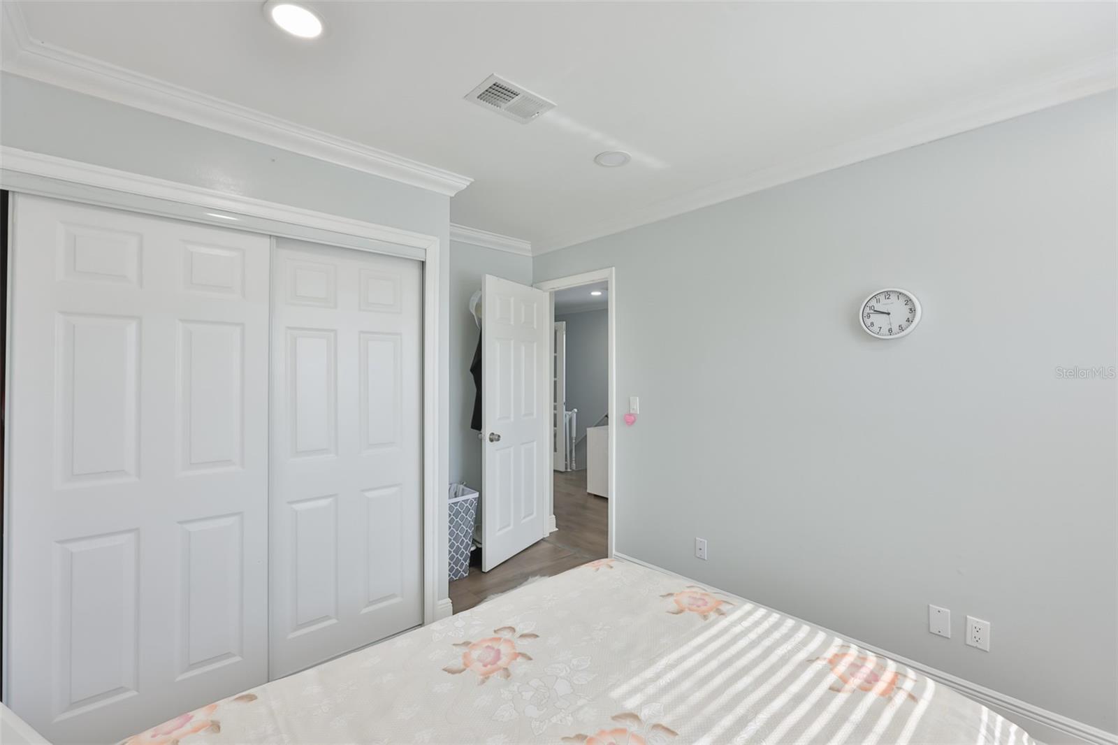 1865 CLEARBROOKE DR, CLEARWATER, FL — photo 32