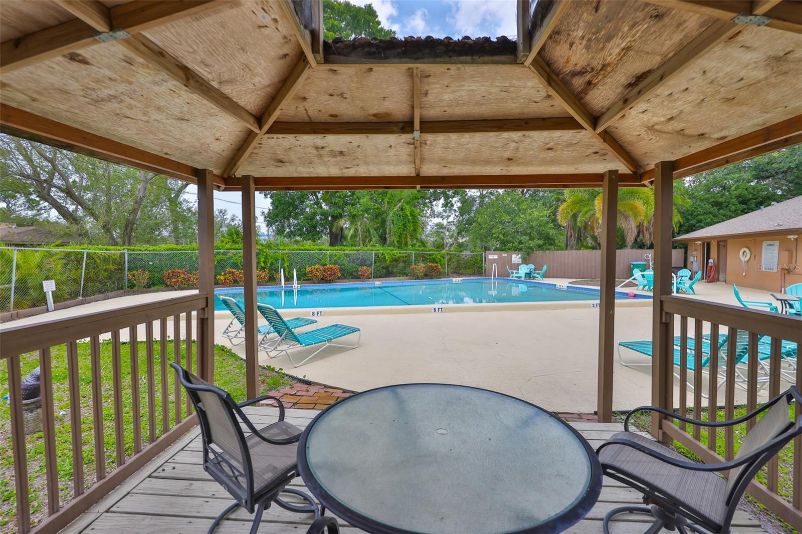 1865 CLEARBROOKE DR, CLEARWATER, FL — photo 40
