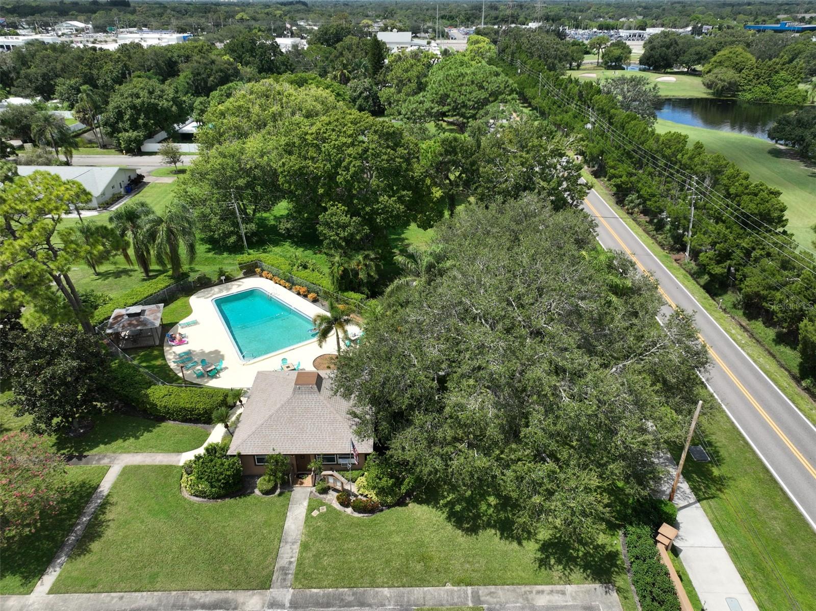 1865 CLEARBROOKE DR, CLEARWATER, FL — photo 44